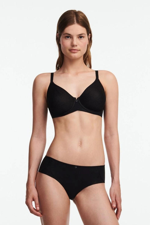 Chantelle Cloudia Underwired Covering Molded Bra